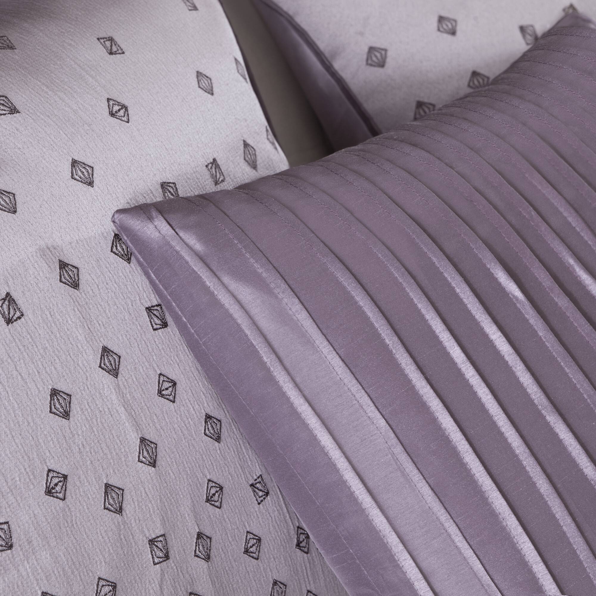 Biloxi - King 6 Piece Duvet Cover Set - Purple - Image 4