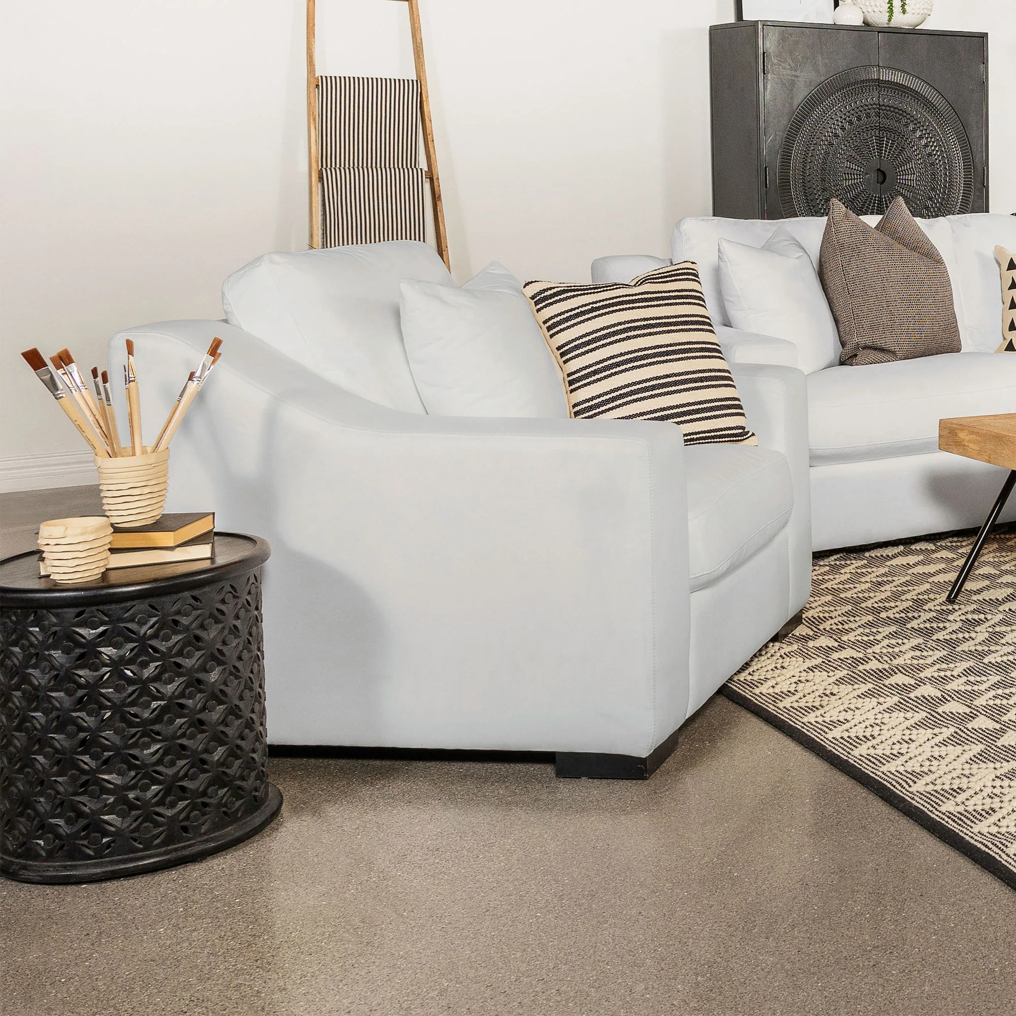 Chelan - Upholstered Sloped Arm Accent Chair - White - Image 4