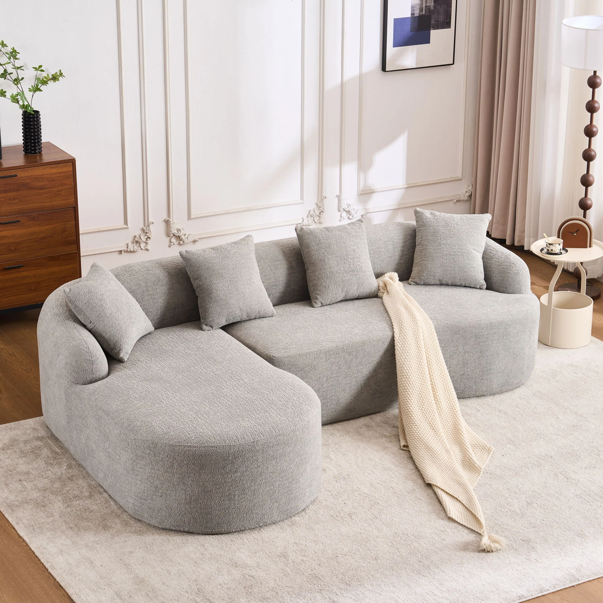 Combined Sofa With 4 Pillows - Image 4