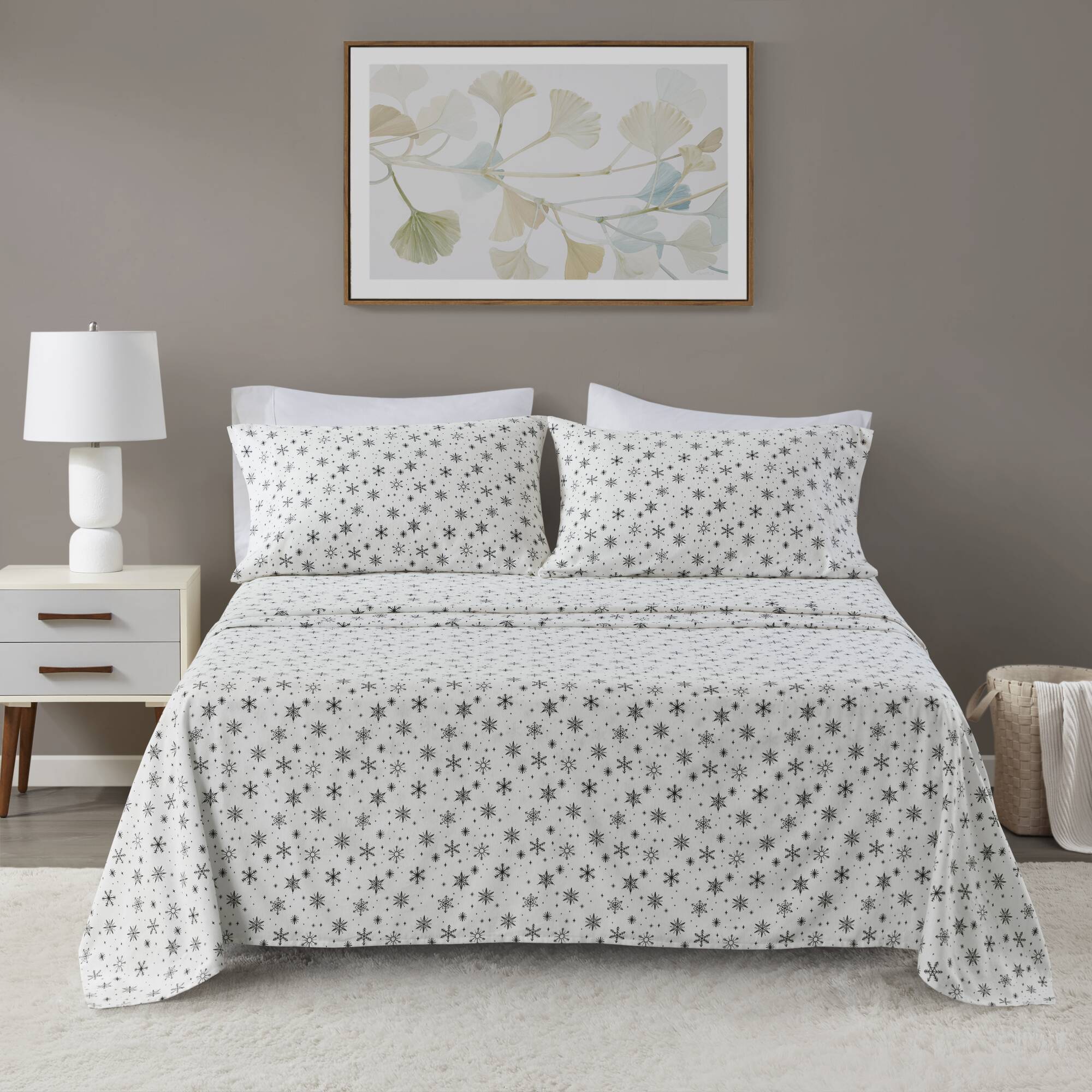 Cozy Cotton Flannel - King Printed Sheet Set - Black Snowflakes - Image 3