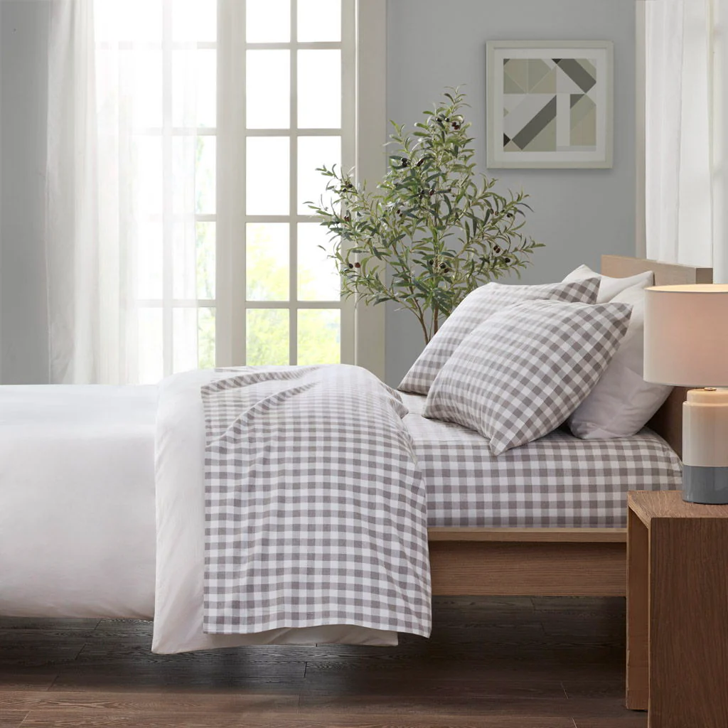Cozy Flannel - 4 Piece Full Printed Sheet Set - Gray Herringbone Check