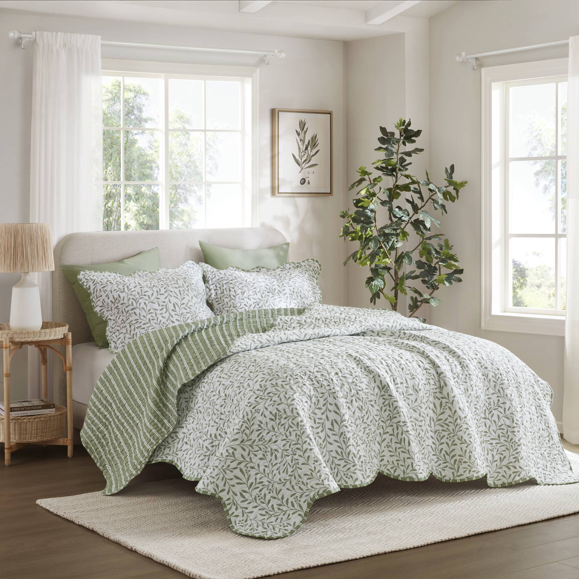 Darcy - 3 Piece Print King Quilt Set - Sage Green