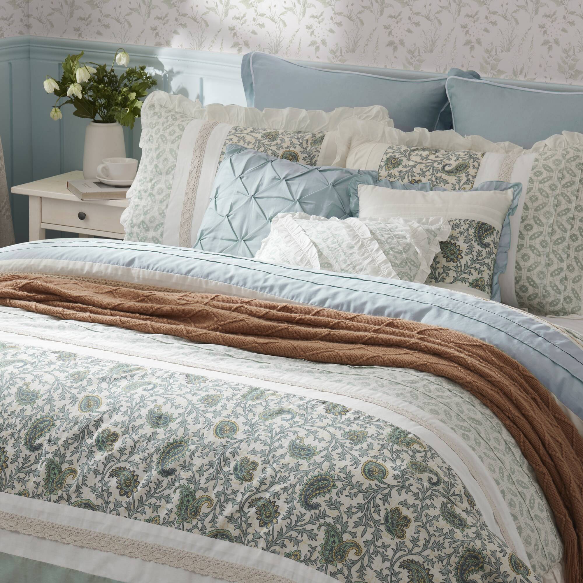 Dawn - California King 9 Piece Comforter Set - Blue - Image 4