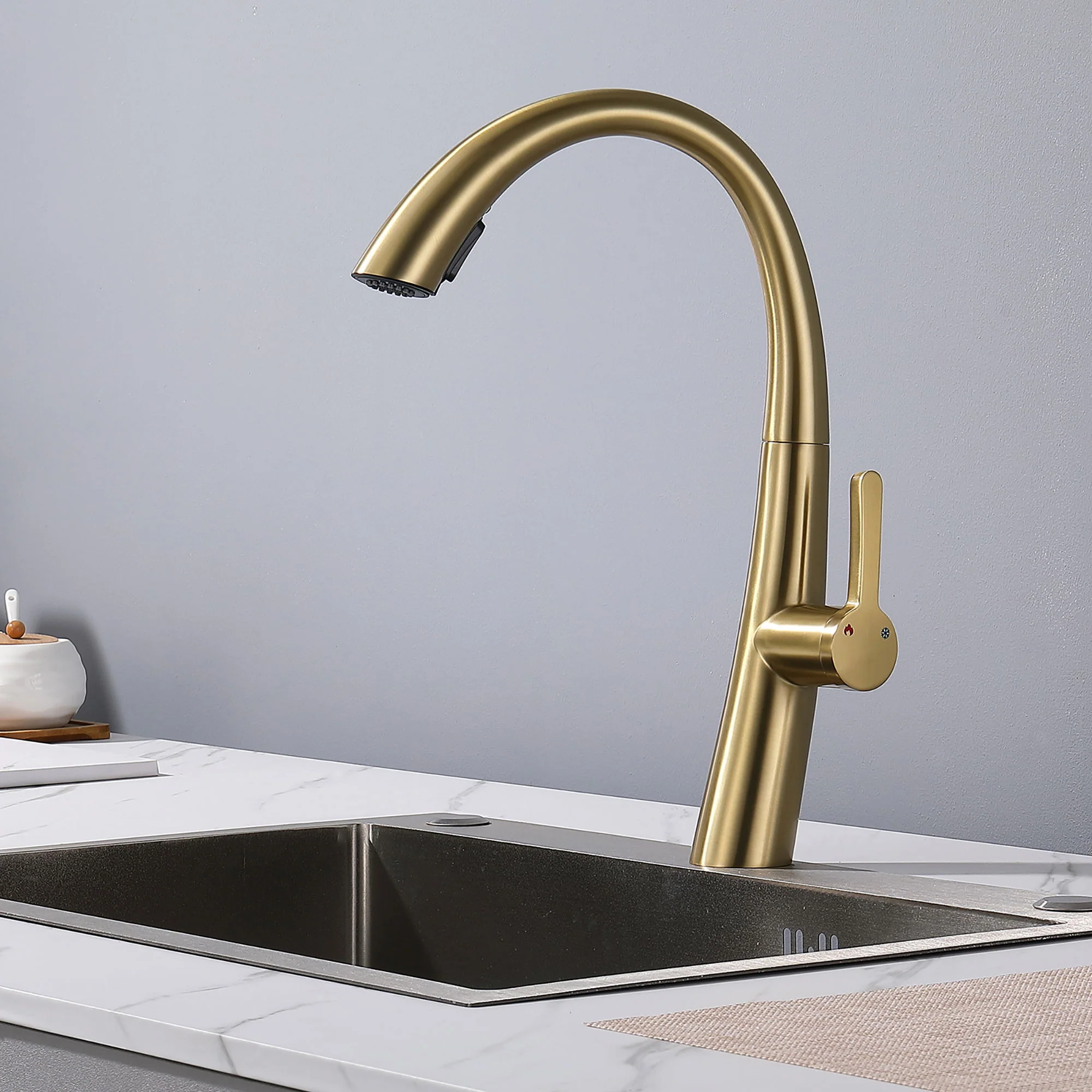 Elegant Single Handle Stainless Steel Pull Out Kitchen Faucet With High Arch Spout - Image 5