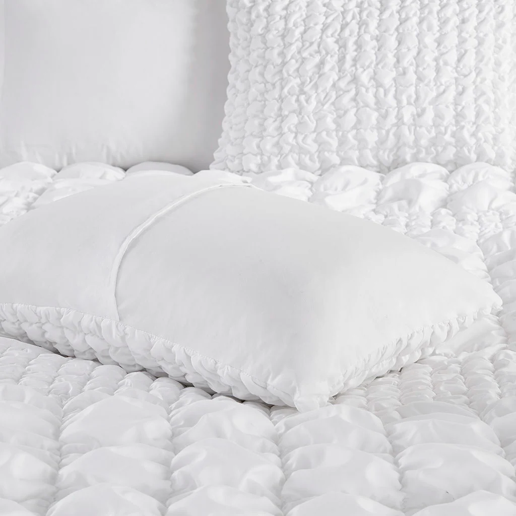 Evelyn - 3 Piece King Stripe Ruched Comforter Set - White - Image 4