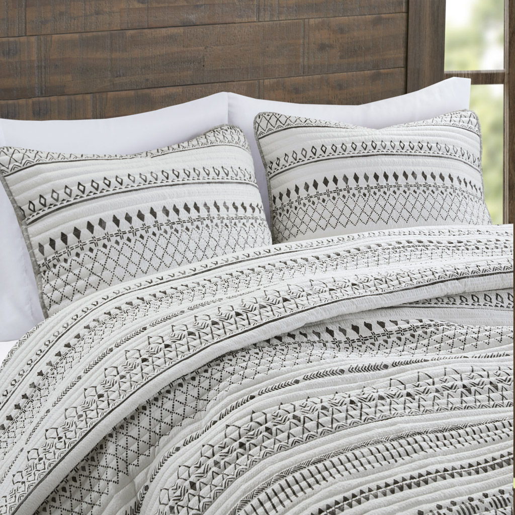 Fraser - 3 Piece Full/Queen Printed Quilt Set - Ivory/Black - Image 2