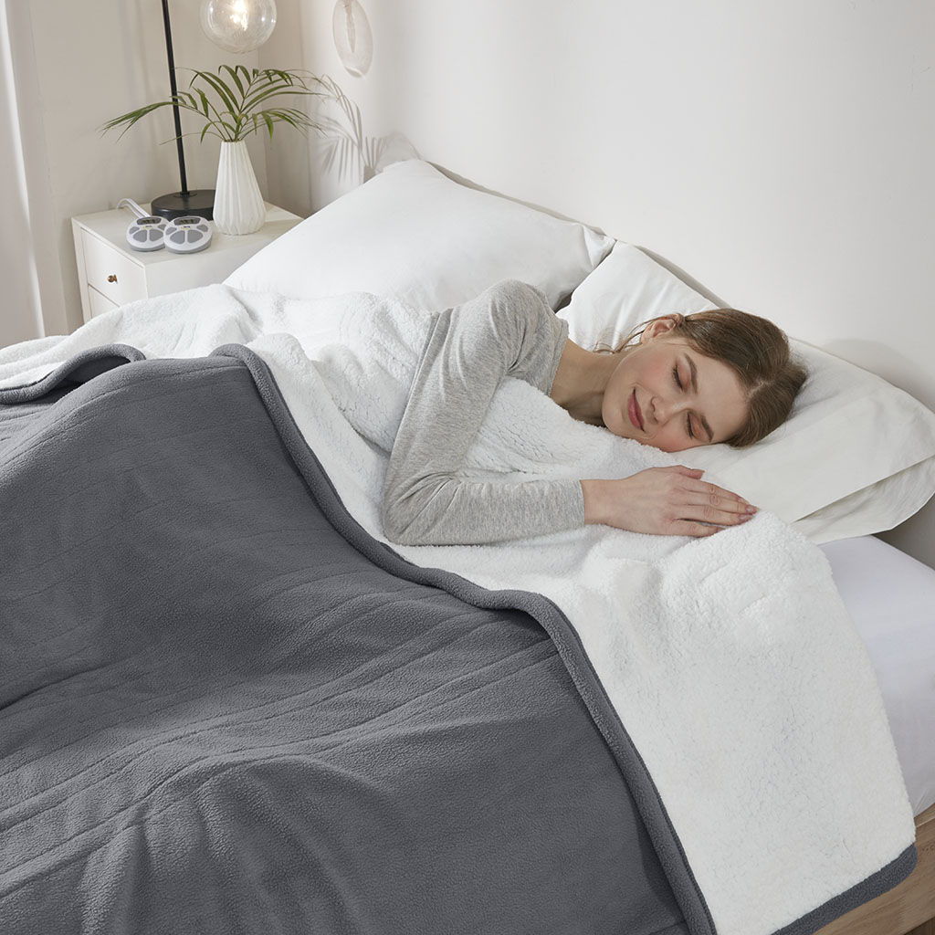 Fleece to Sherpa - Full Heated Blanket - Dark Gray - Image 4