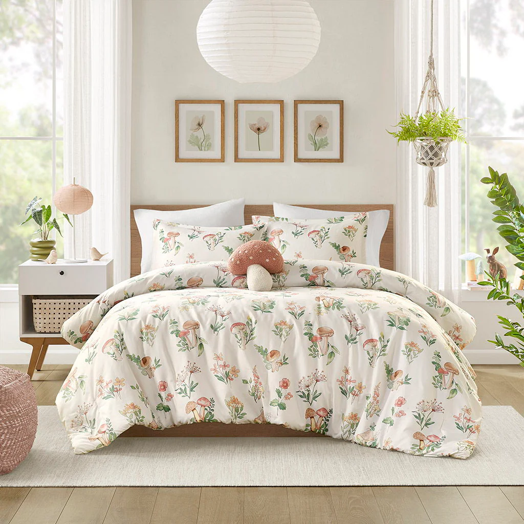 Gwen - Mushroom Garden Comforter Set - Green / Beige - Image 4