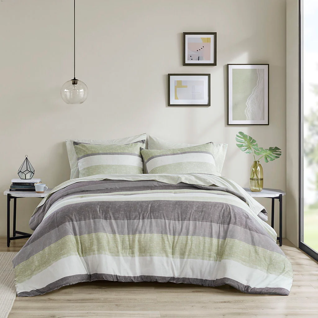 Jaxon - 7 Piece King Stripe Comforter Set With Bed Sheets - Green / Gray