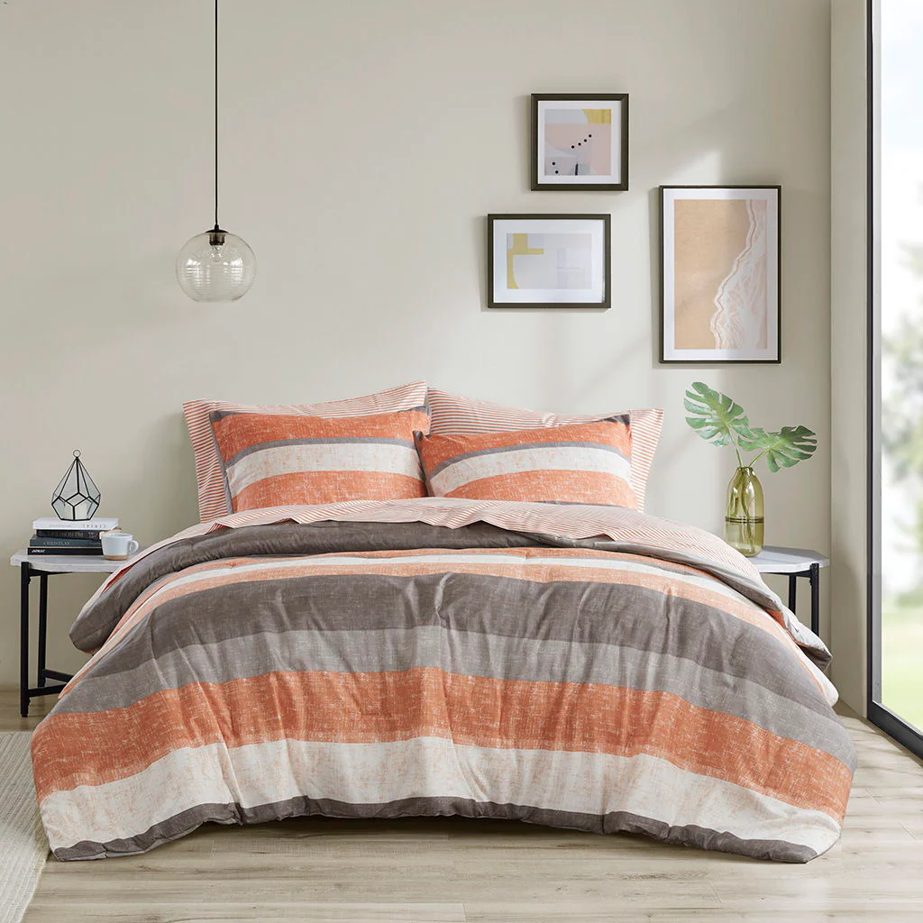 Jaxon - 7 Piece Queen Stripe Comforter Set With Bed Sheets - Coral / Gray