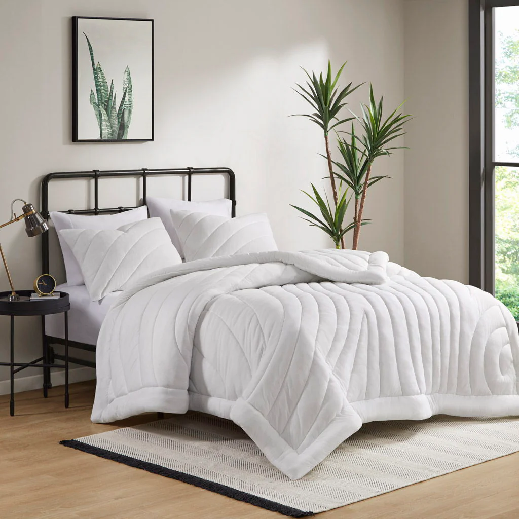 Juniper - Poly Jersey Puffy Queen Comforter Set - White