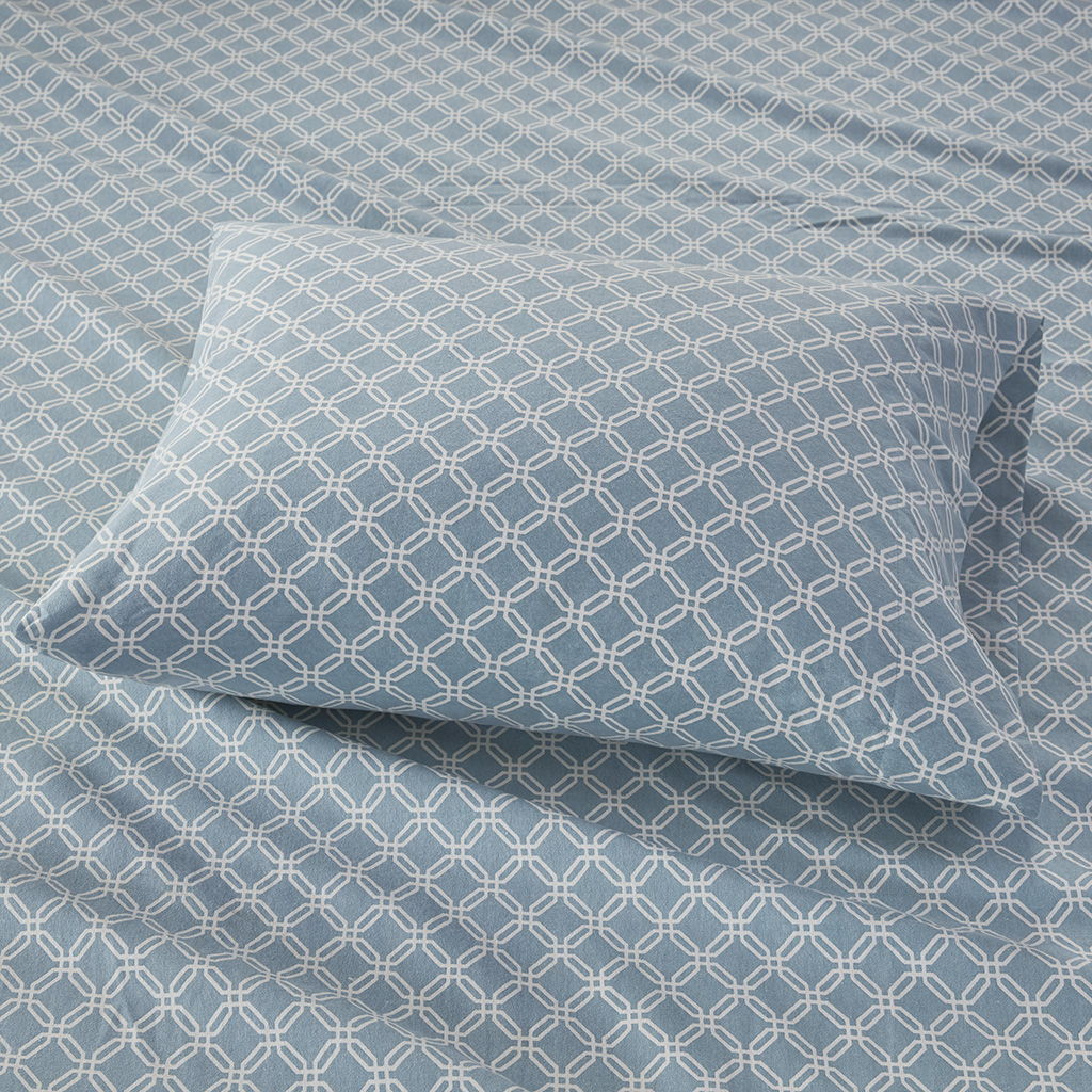 Cozy Flannel - King Printed Sheet Set - Blue Geo - Image 4