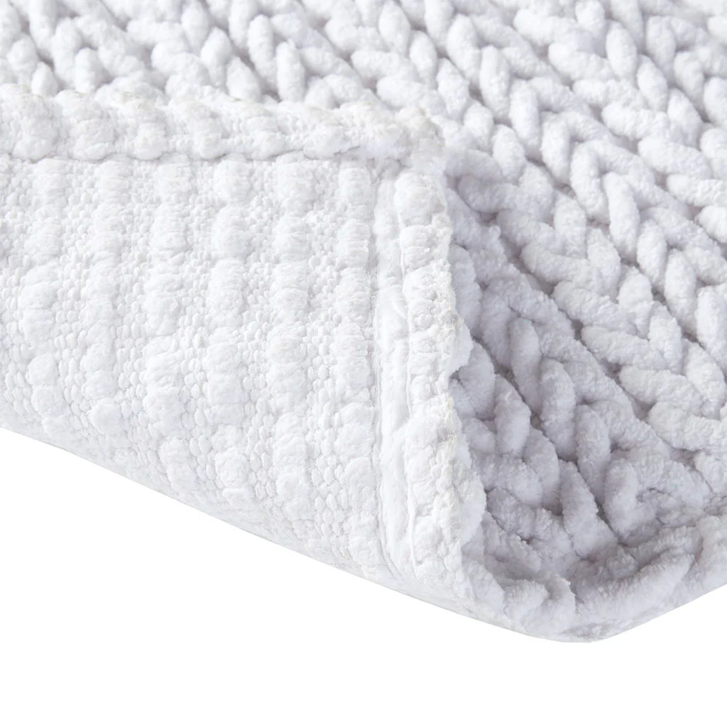 Lasso - 17" x 24" Chain Stitch Rug - White - Image 4