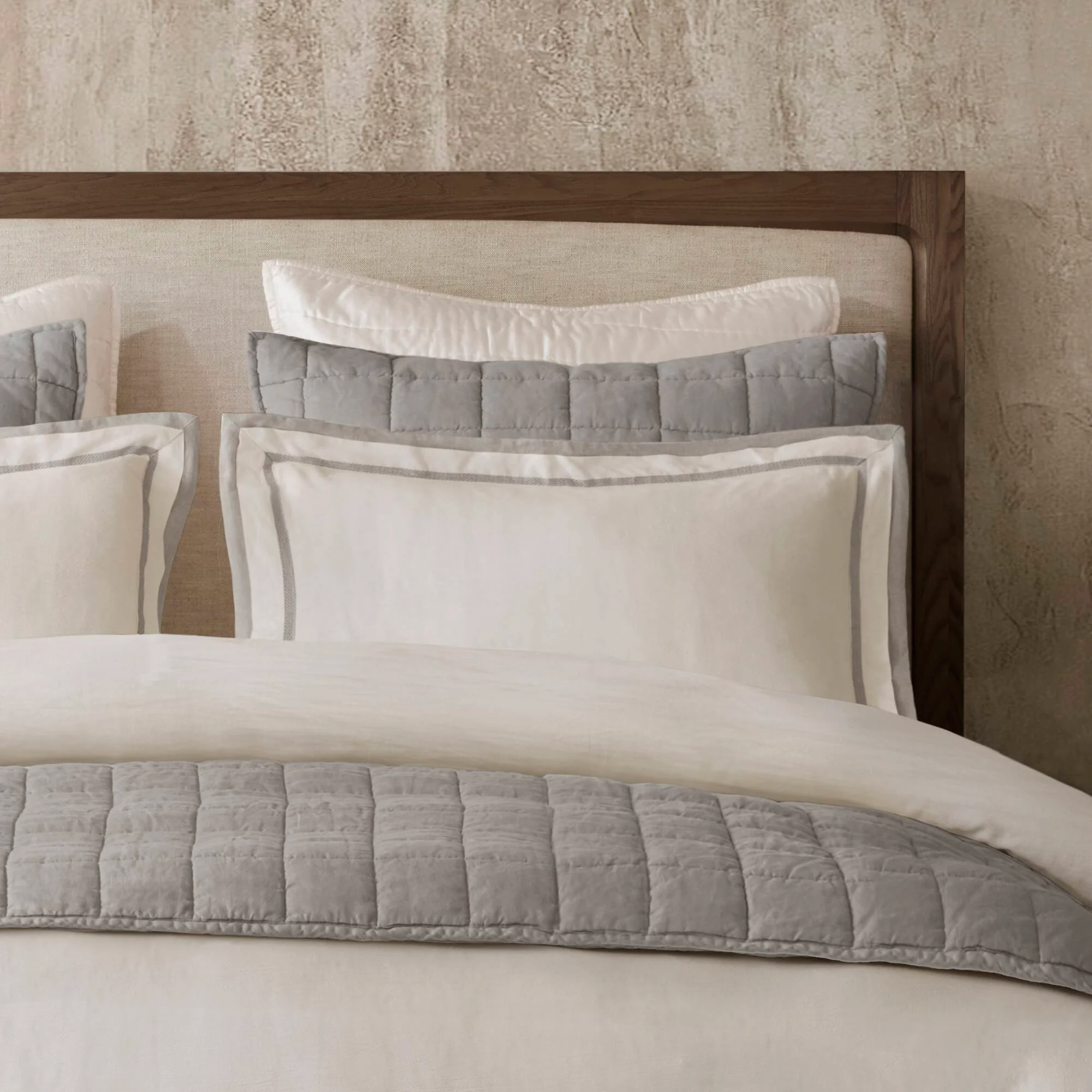 Linen Blend - Full/Queen Duvet Cover Set - White/Gray - Image 3