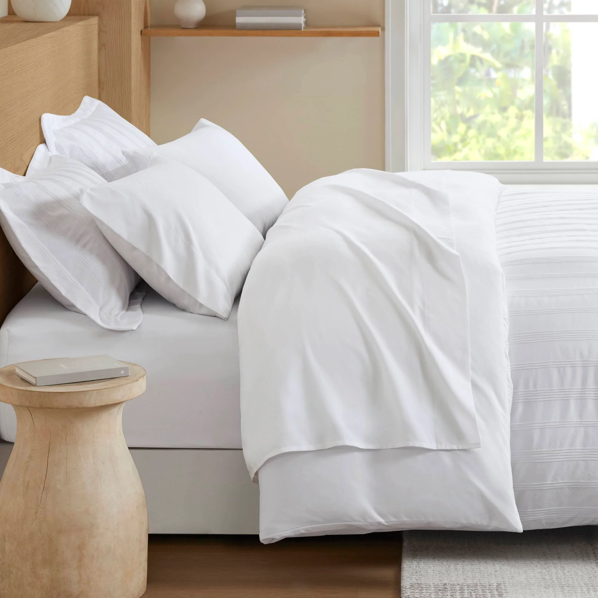 Logan - California King Striped Duvet Set - White - Image 4