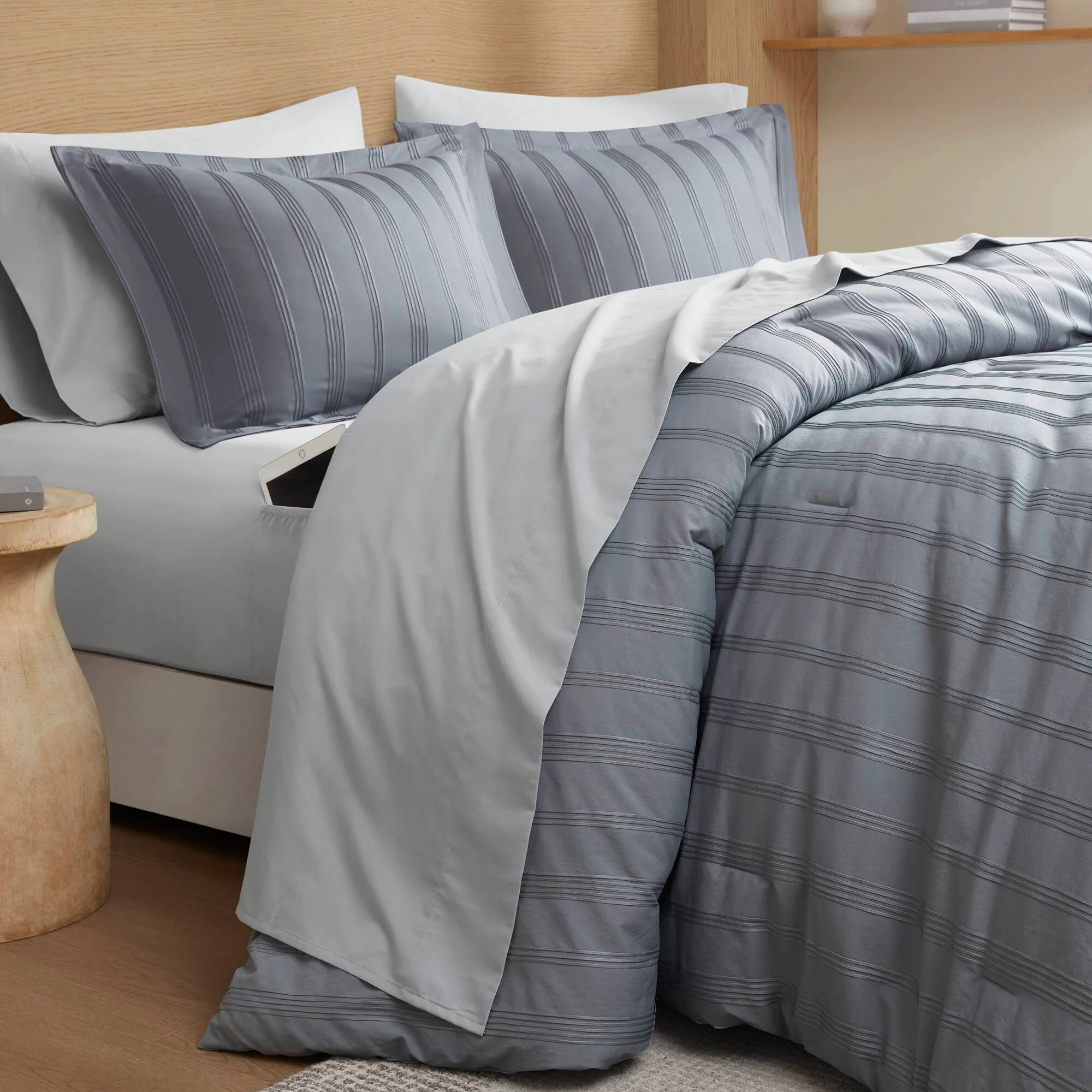 Logan - King Striped Comforter Set - Blue / Gray - Image 4