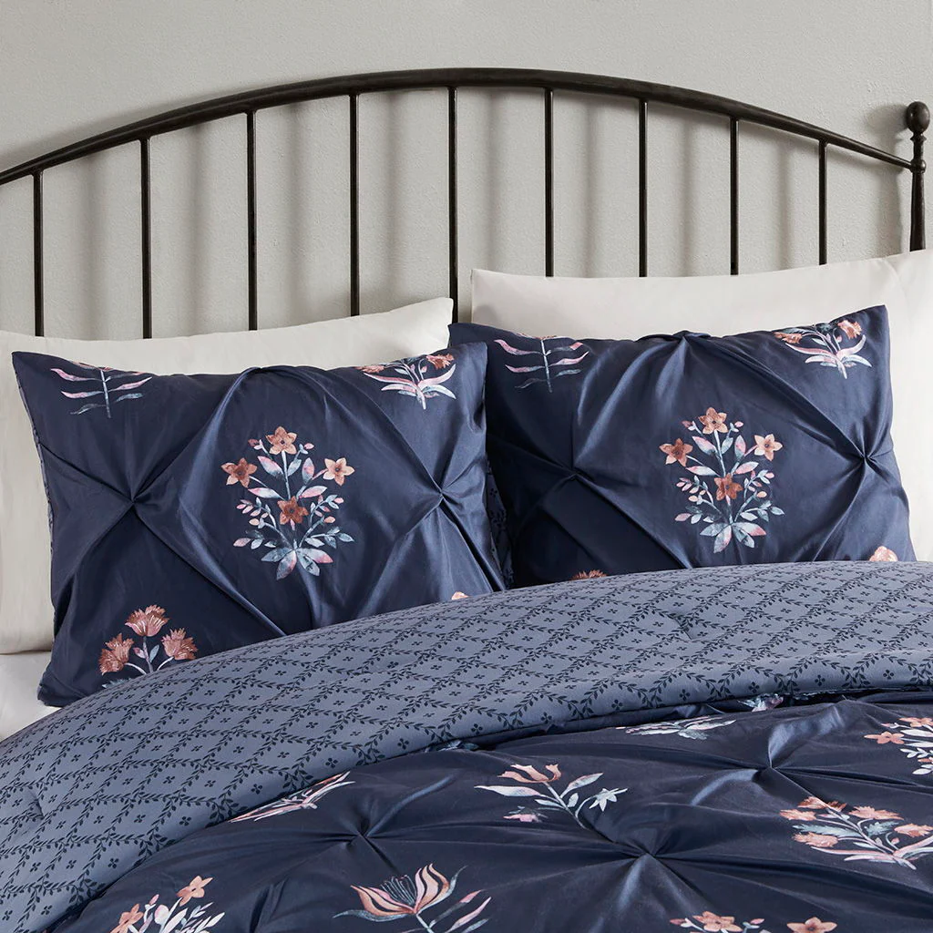 Marfa - 4 Piece Pintuck Comforter Set With Throw Pillow - Blue - Image 4