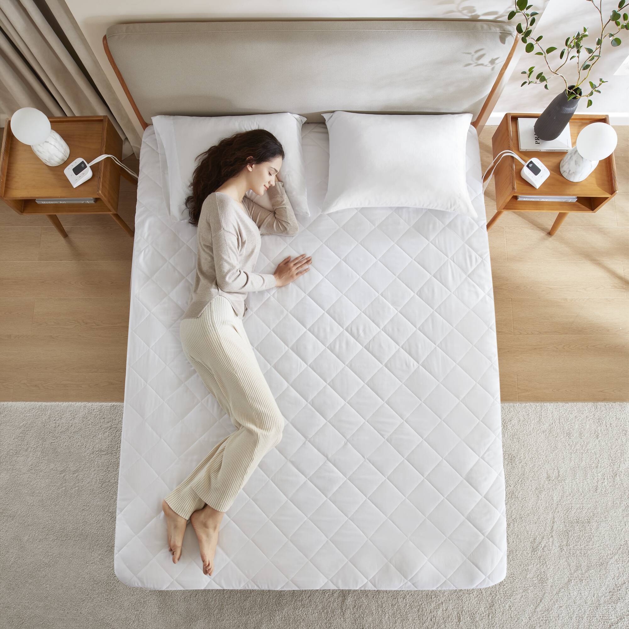 Microfiber Zoned - California King Heated Mattress Pad - White - Image 2