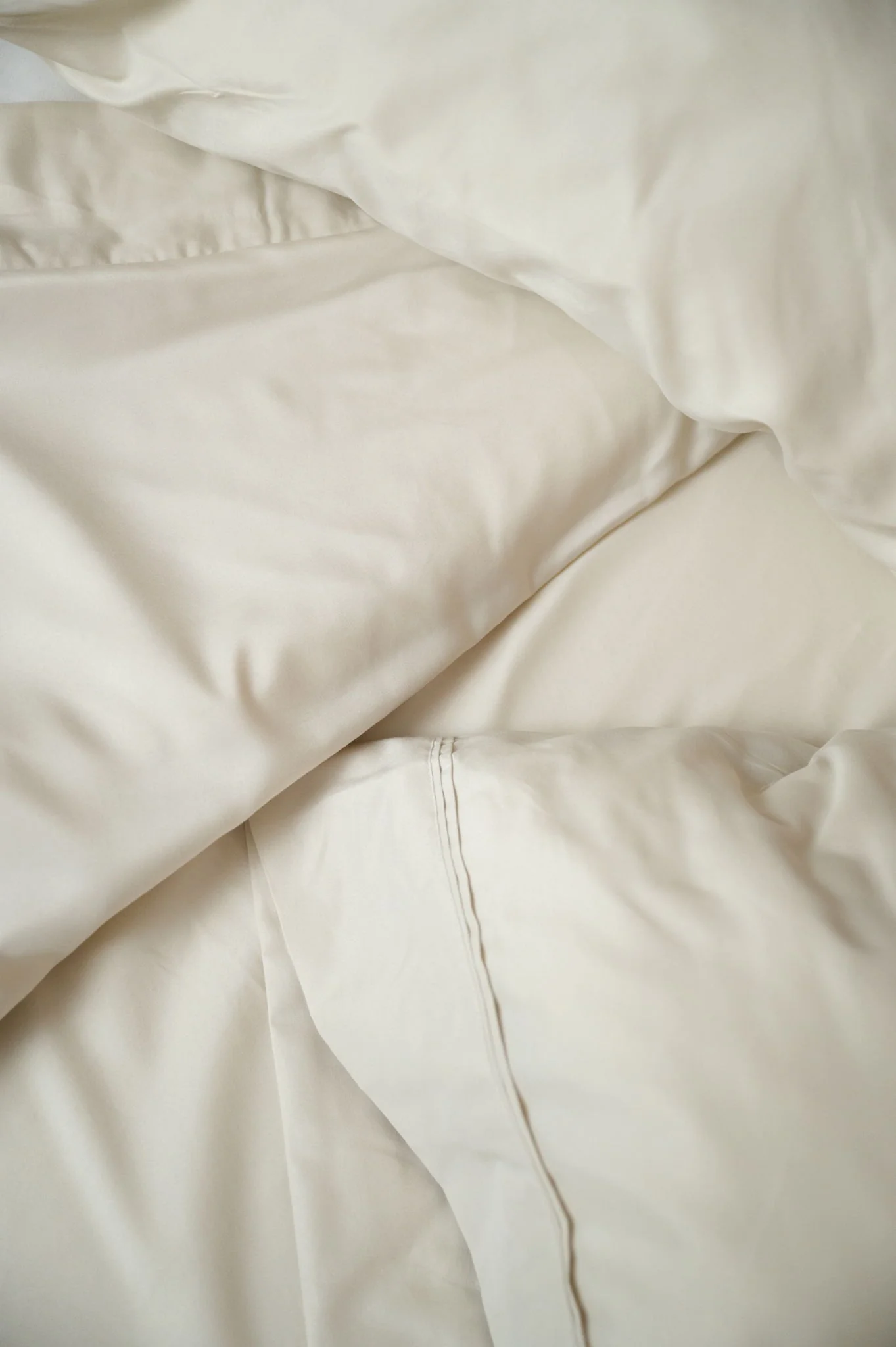 Micro And Bamboo Hypoallergenic Sheet Set - Image 5