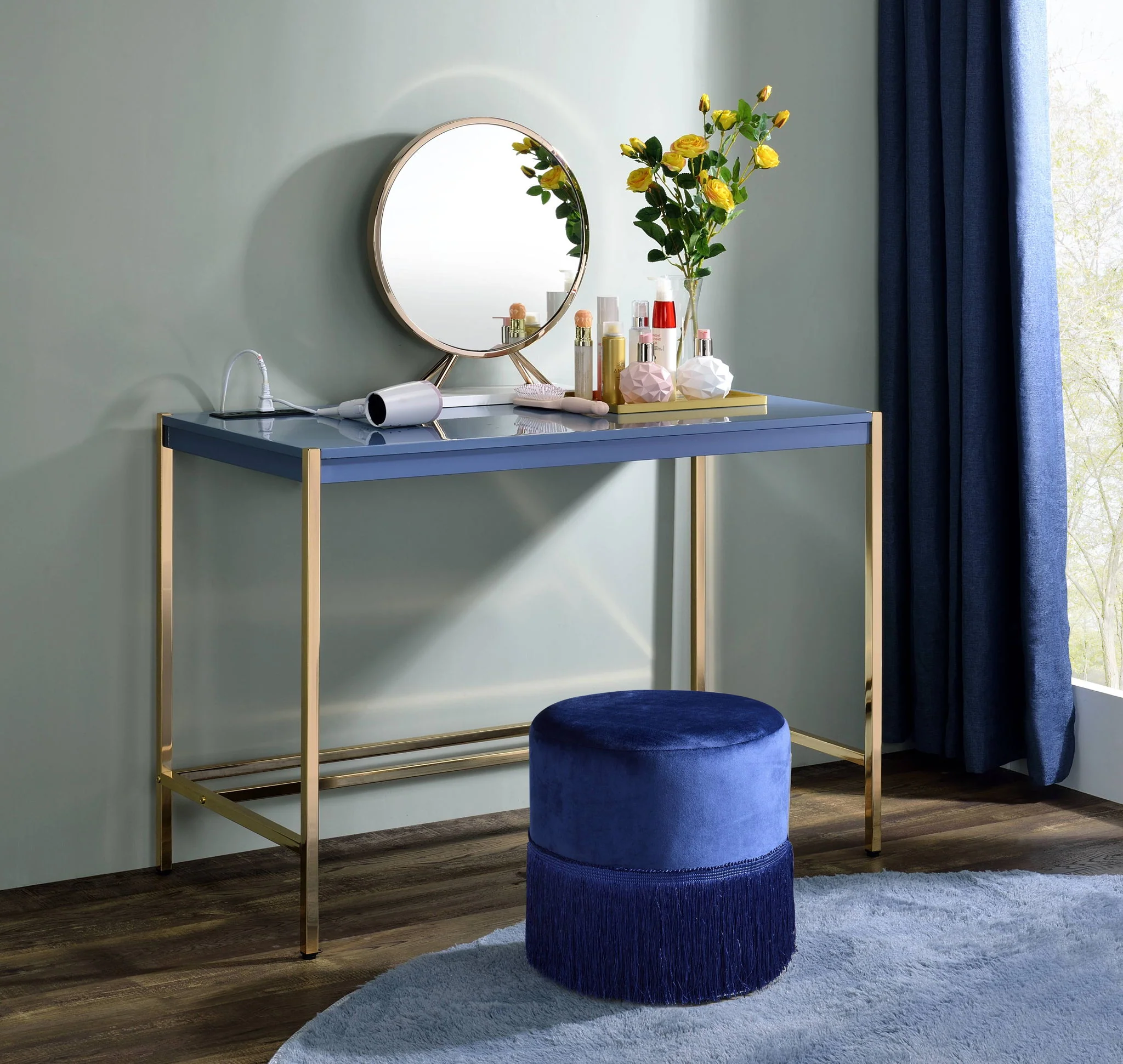 Midriaks - Writing Desk With USB - Image 2
