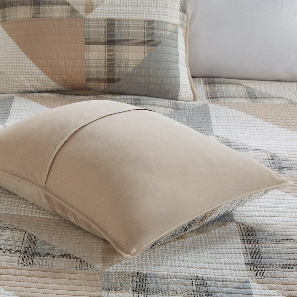 Olsen - 3 Piece King Oversized Cotton Quilt Set - Tan - Image 3