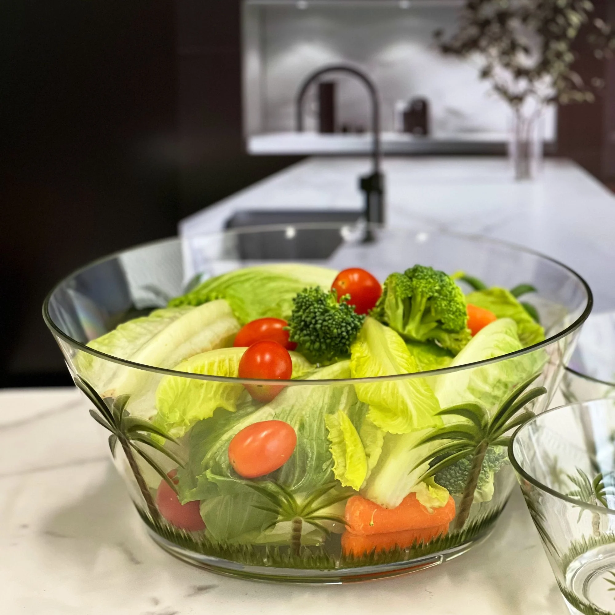 Palm Tree Acrylic Serving Bowls, Unbreakable Large Plastic Bowls - Image 6
