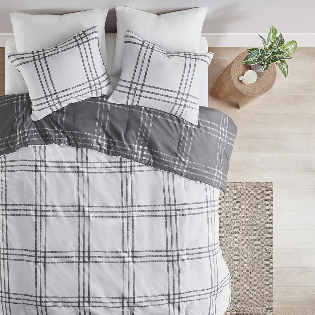 Pike - Plaid Reversible Comforter Set - White / Gray - Image 2