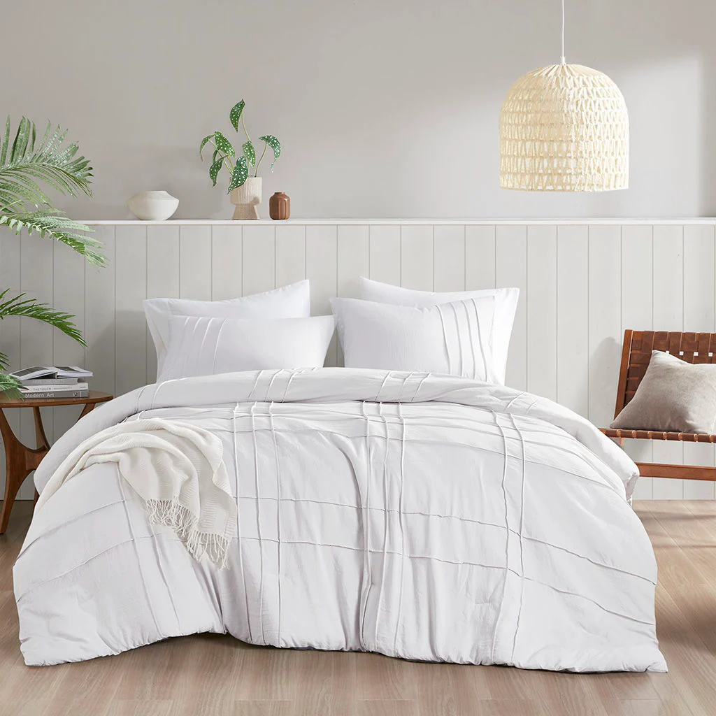 Porter - King Soft Washed Pleated Comforter Set - White