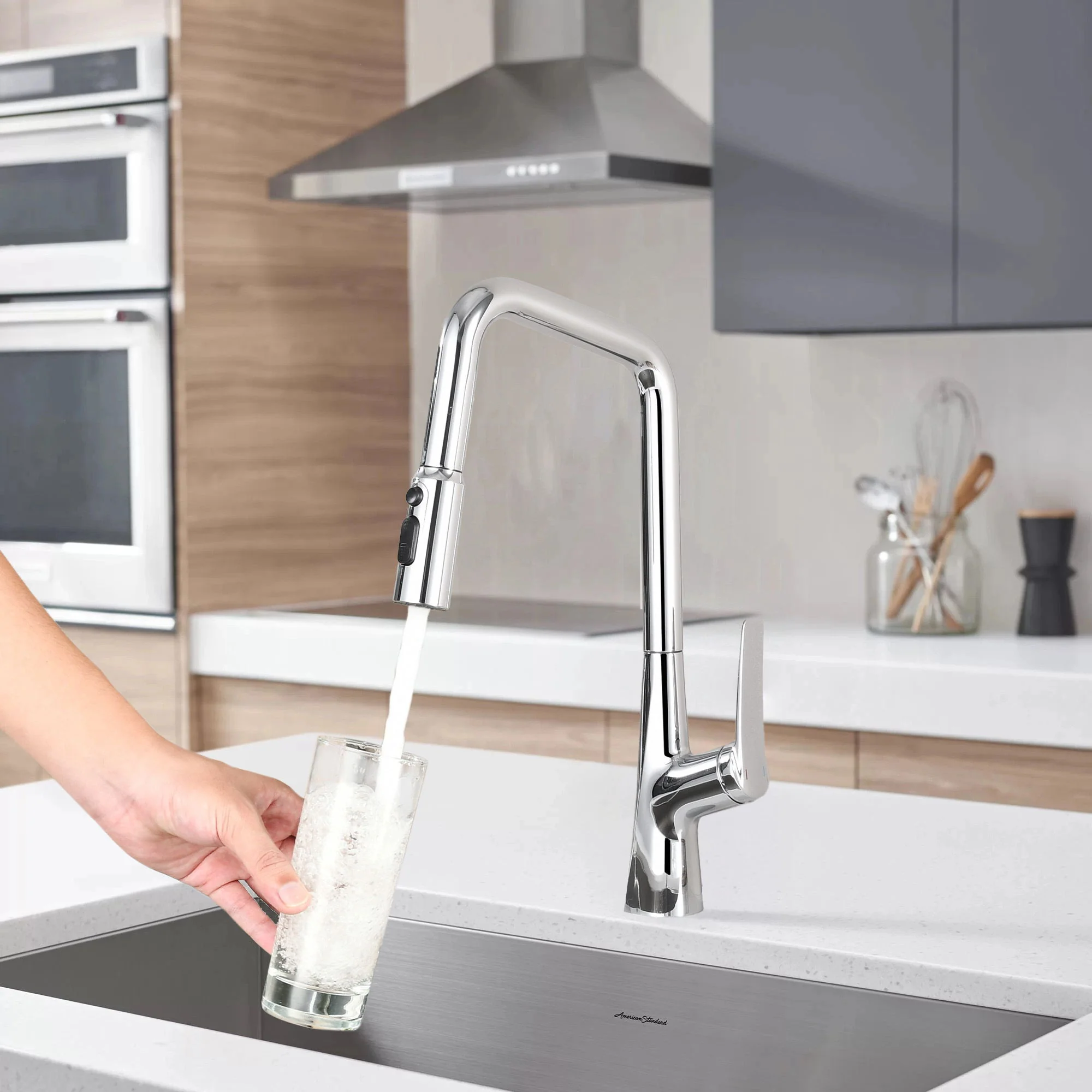 Professional Kitchen Faucet With 3 Function 360 Sprayer And 1 Touch Switching - Image 4