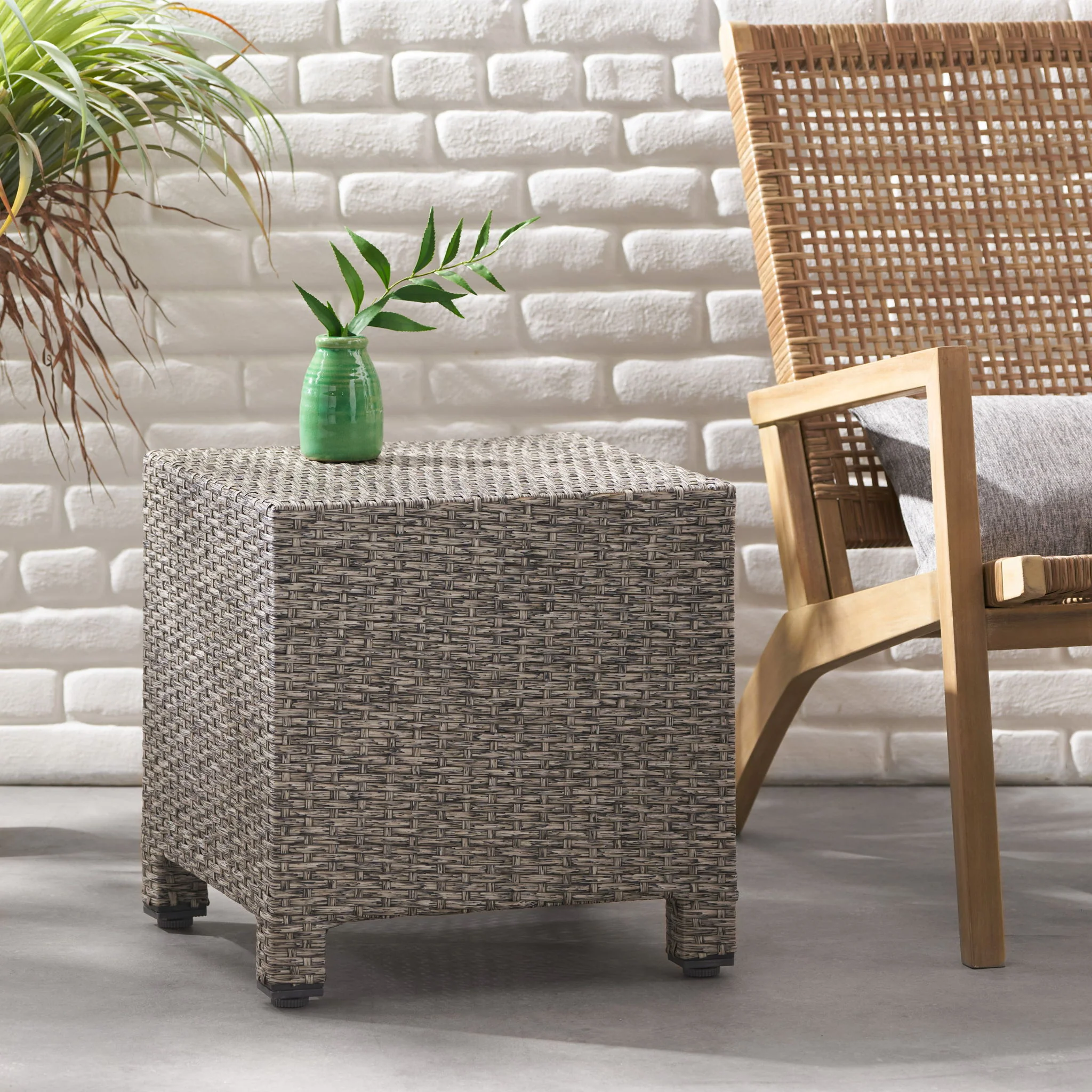 Puerta - Minimalist Style Accent Table - Image 9