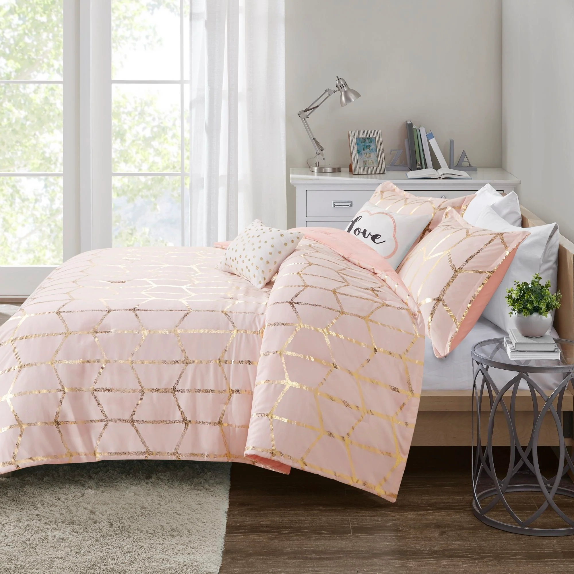 Raina - Queen Brushed Microfiber Printed Comforter Set - Blush / Gold - Image 4