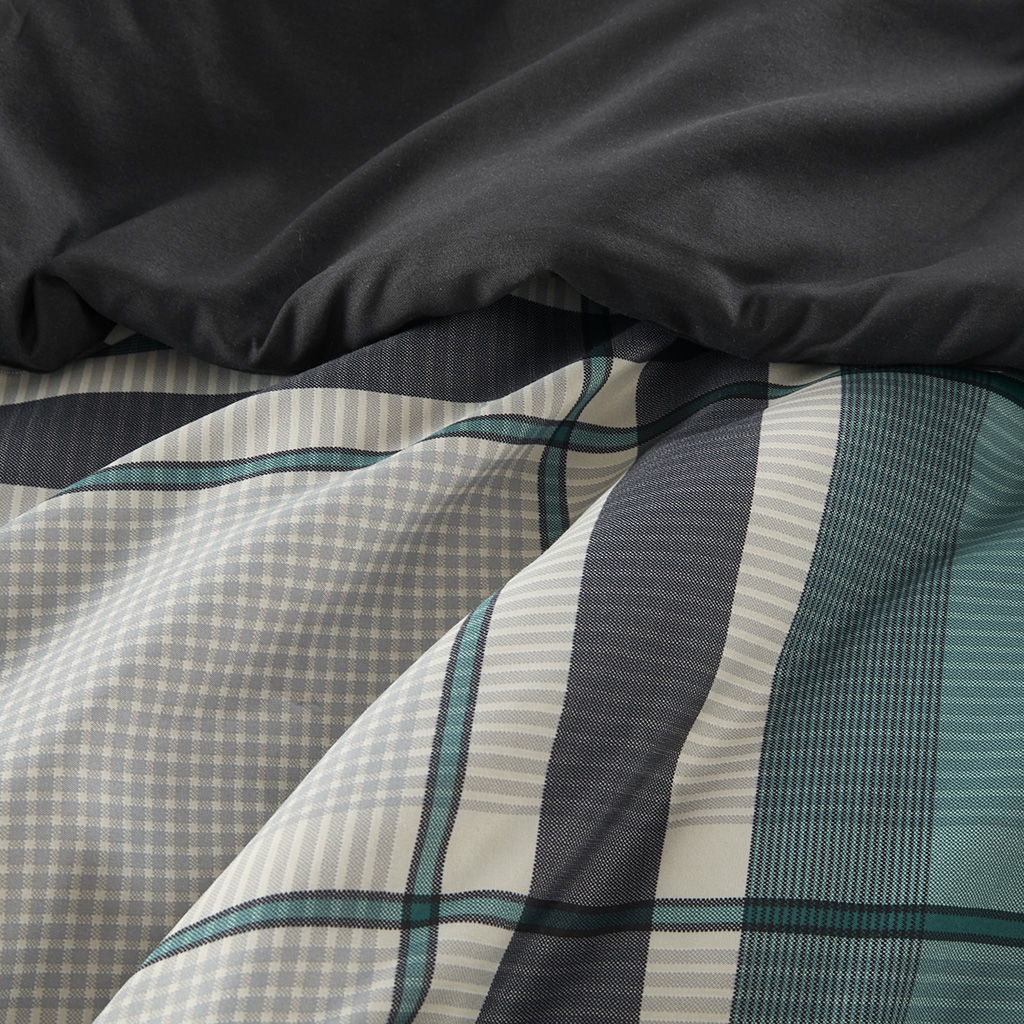 Robbie - 9 Piece Queen Plaid Comforter Set With Bed Sheets - Teal / Black - Image 2