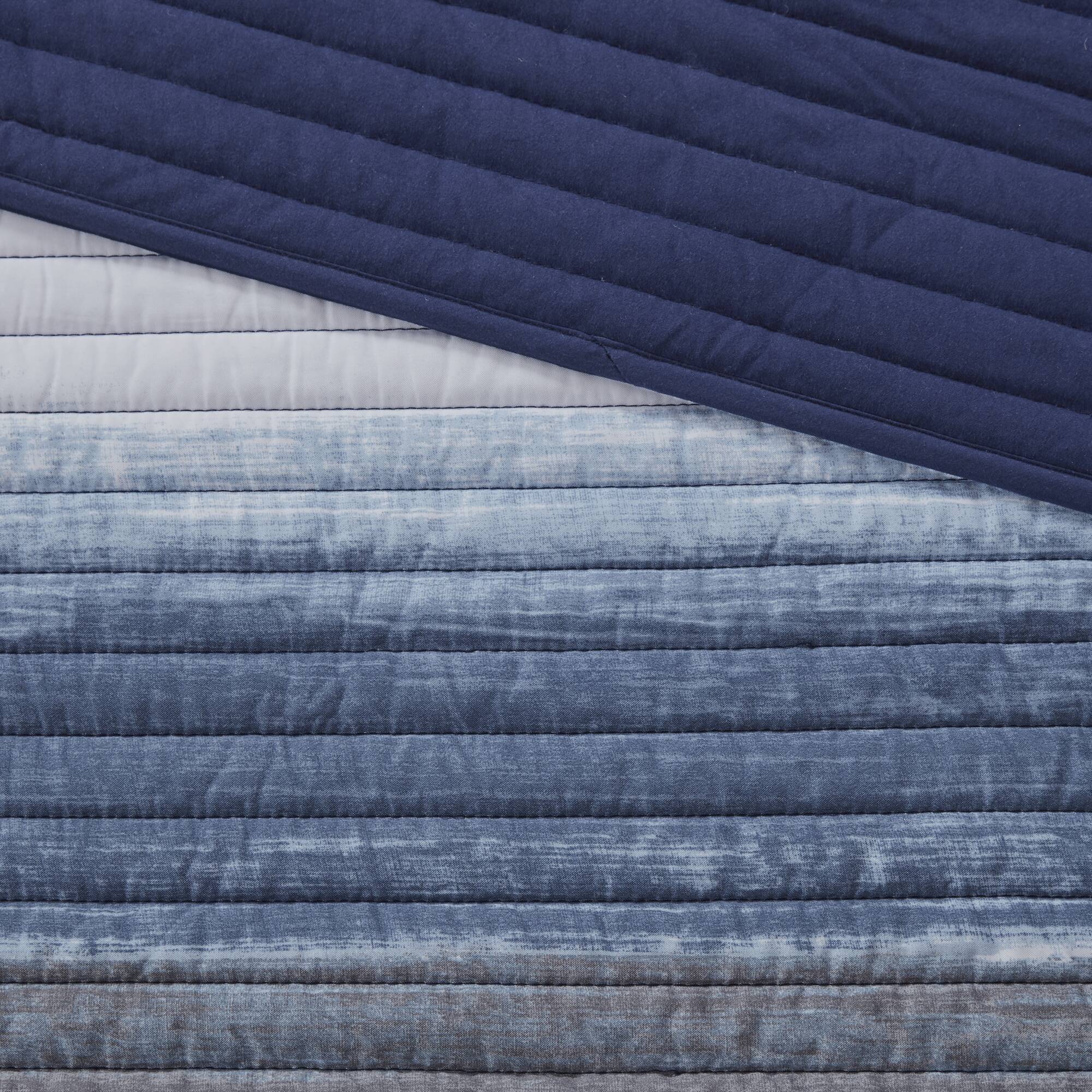 Saben - King 8 Piece Quilt Set With Bed Sheets - Navy - Image 2