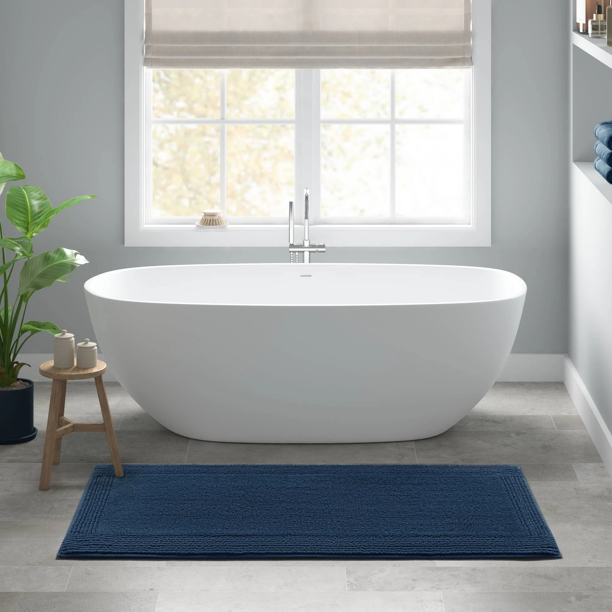 Splendor - 20" x 30" Tufted Reversible Bath Rug - Navy