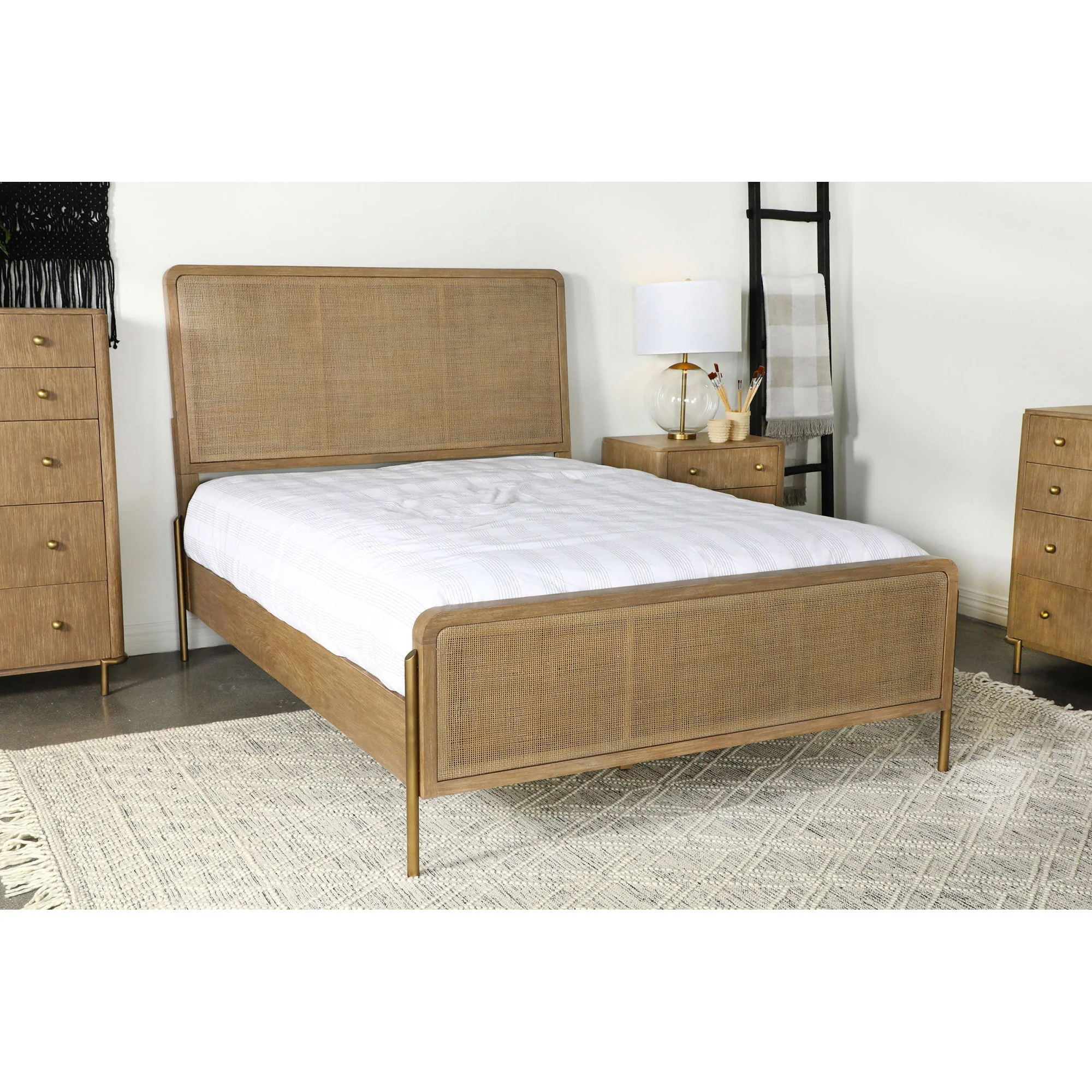 Stevie - Panel Bed - Image 4