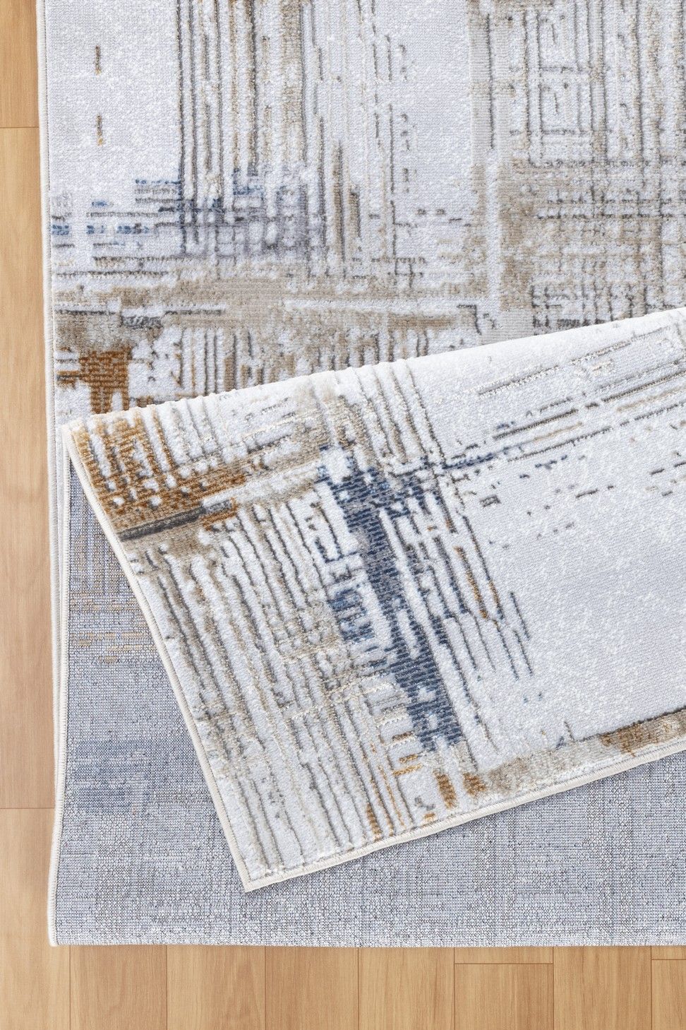 Textures - 5'3" X 7' Area Rug - Multi / White - Image 4