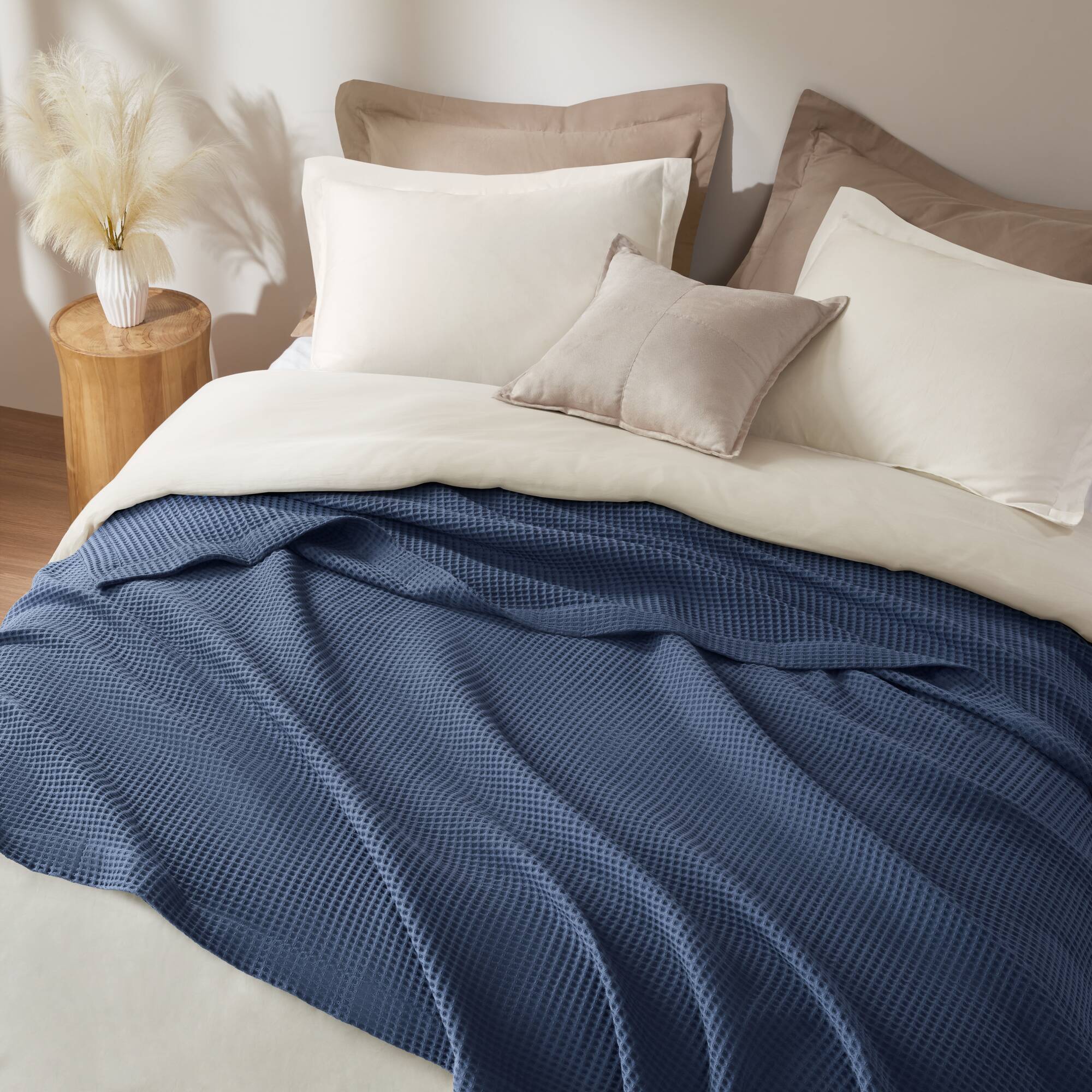 Waffle Weave - Cotton Blanket - Indigo - Image 3