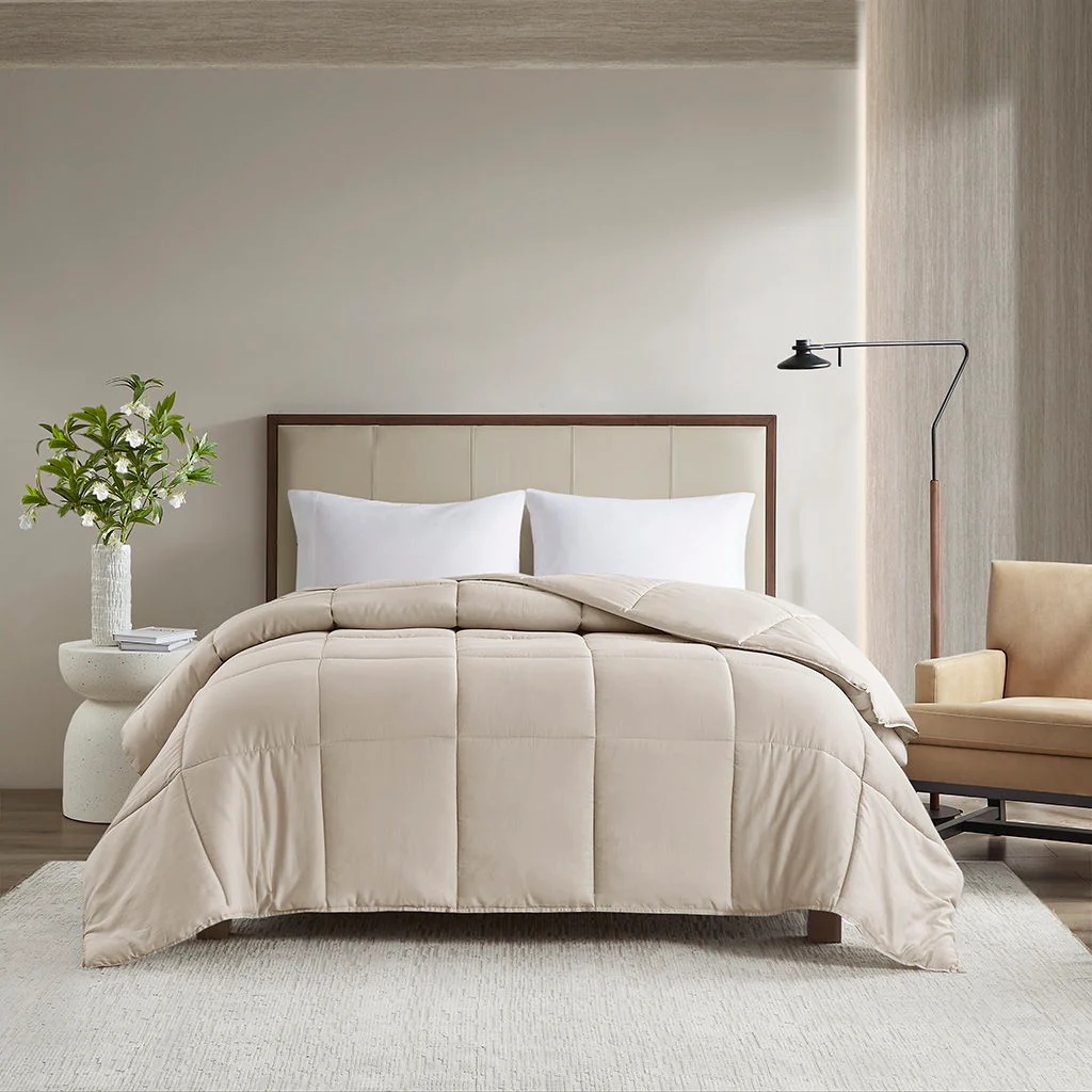 Winfield - 300 Thread Count Cotton Shell Luxury Down Alternative Comforter - Beige