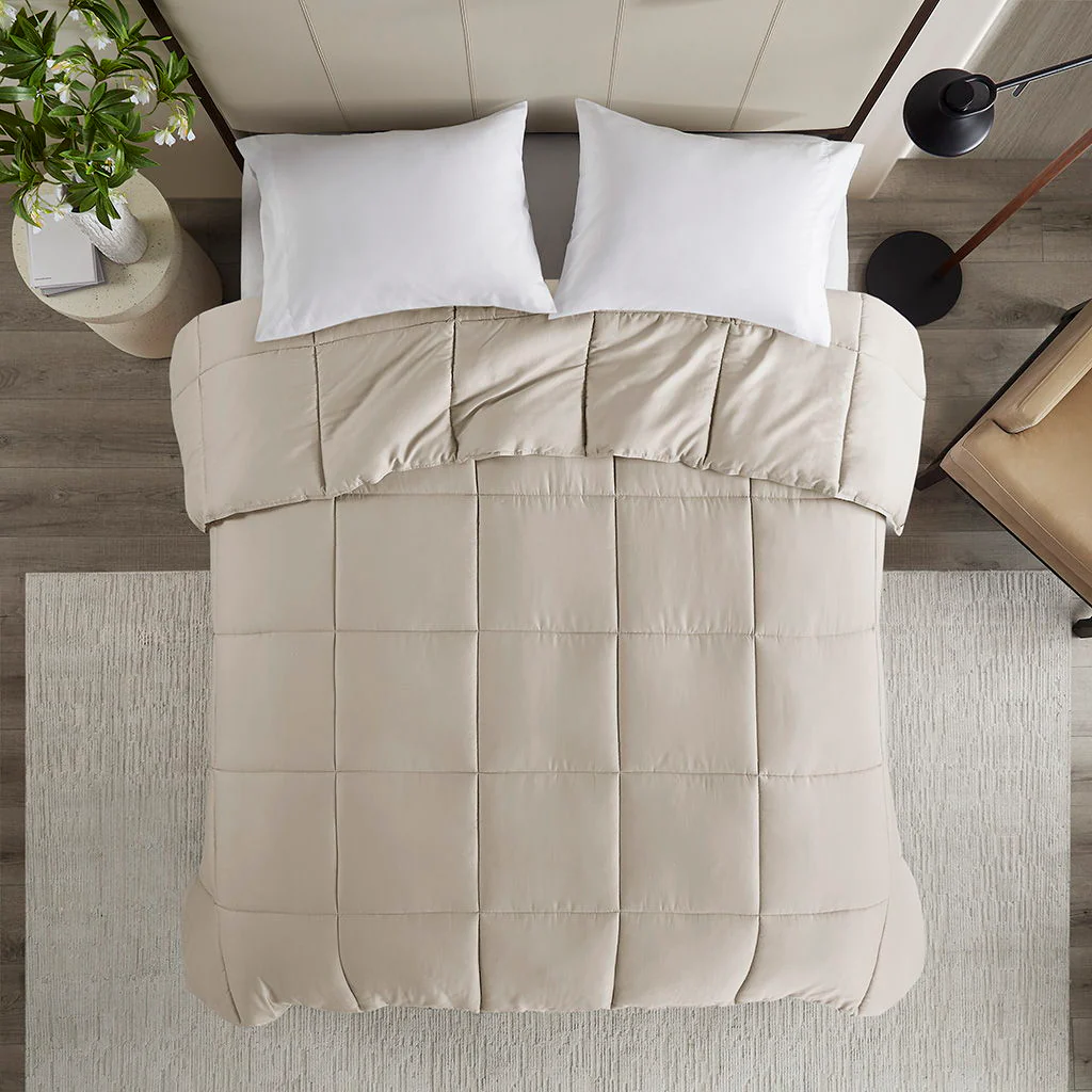 Winfield - 300 Thread Count Cotton Shell Luxury Down Alternative Comforter - Tan - Image 2