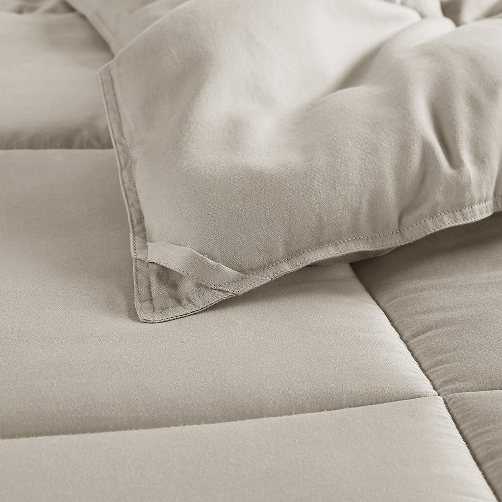 Winfield - 300 Thread Count Cotton Shell Luxury Down Alternative Comforter - Tan - Image 3