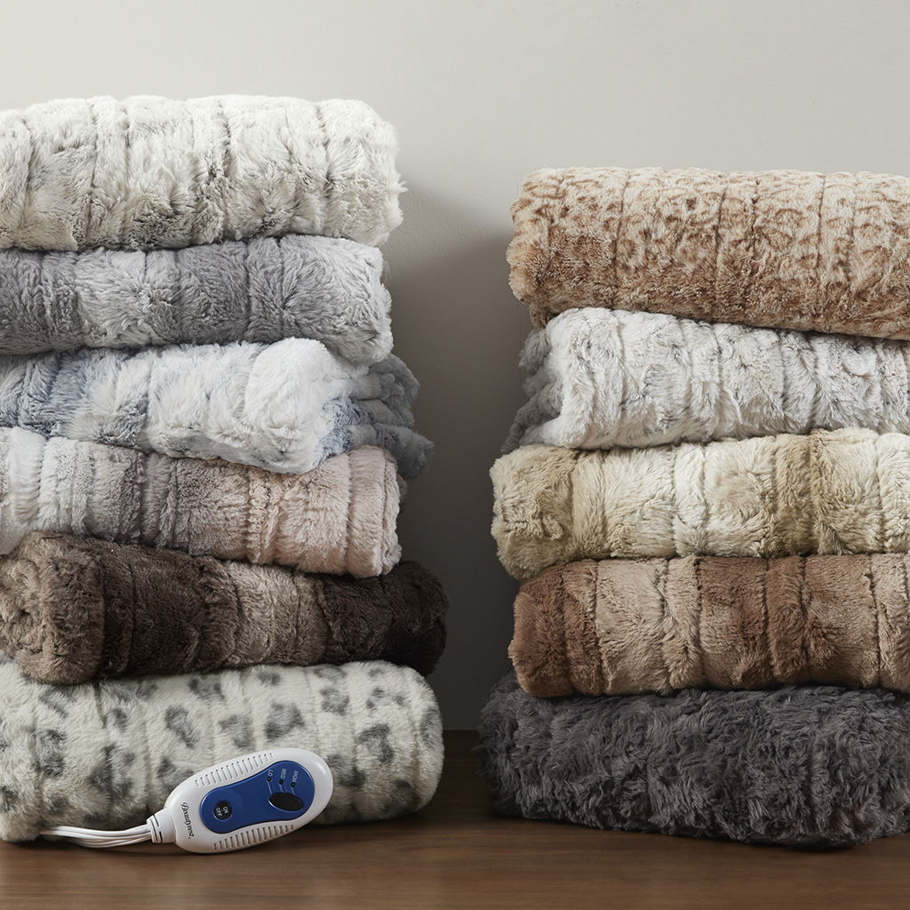 Zuri - Oversized Faux Fur Heated Throw - Snow Leopard - Image 4